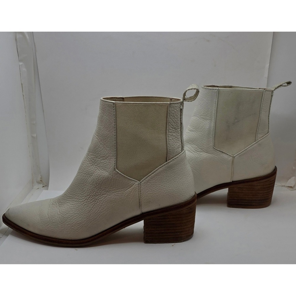 Chinese Laundry White Pebbled Leather Pointed Toe Ankle Boots Stacked Block Heel